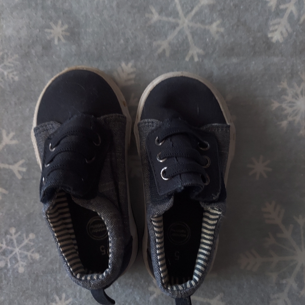 Baby shoes